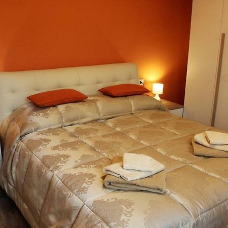 Light & Colours Apartment Bologna Eksteriør bilde