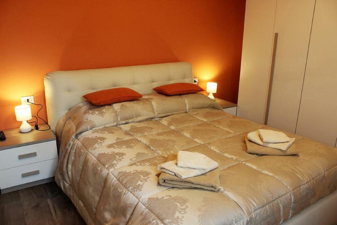 Light & Colours Apartment Bologna Eksteriør bilde